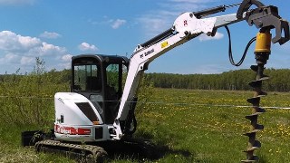 Аренда экскаватора погрузчика с ямобуром в Верхняя Пышма цена от 1574 руб
